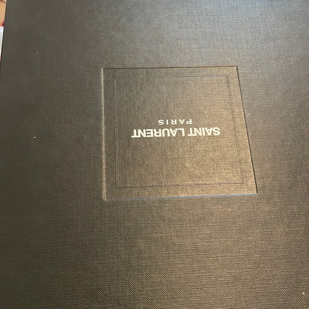 Saint Laurent Tribute